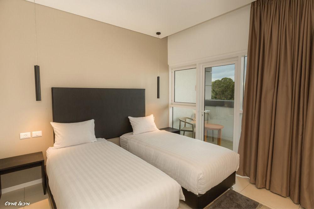โอลีฟ บูทิก โฮเต็ล นาฮาริยา Hotel นาฮารียา ภายนอก รูปภาพ